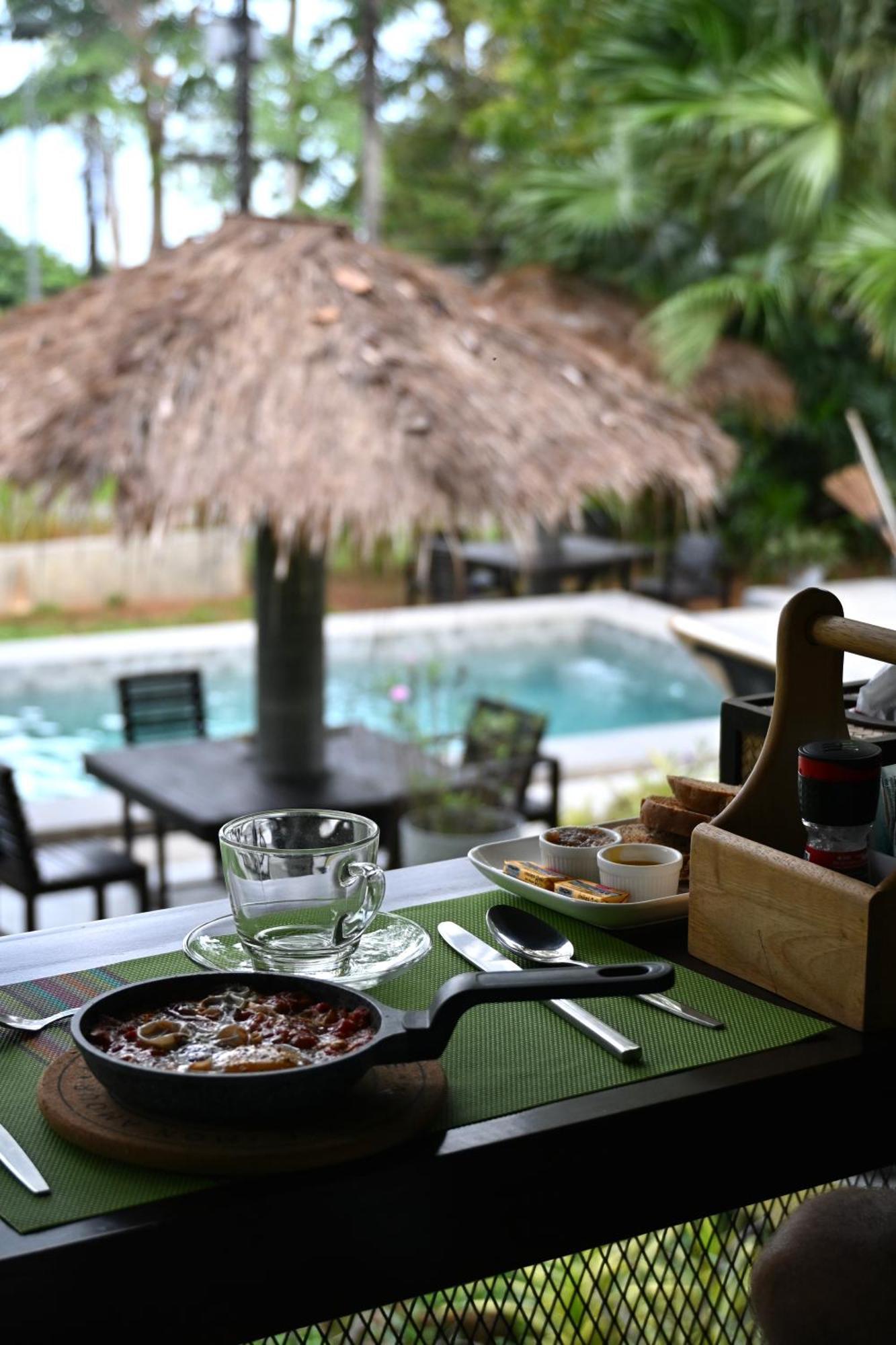 Lazy Republique Hotel Koh Chang Exterior foto